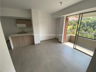 Apartamento de 3 alcobas en venta en Amazonia, Bello, 76 m² · foto 6 de 20