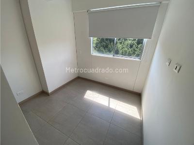 Apartamento de 3 alcobas en venta en Amazonia, Bello, 76 m² · foto 13 de 20