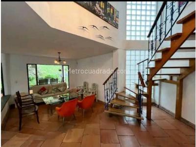 Casa en venta en Loma Del Escobero, Envigado · foto 3 de 16
