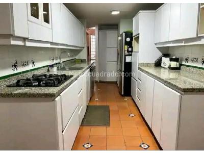 Casa en venta en Loma Del Escobero, Envigado · foto 7 de 16