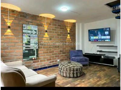 Casa en venta en Loma Del Escobero, Envigado · foto 13 de 16