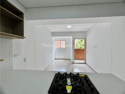 Apartamento de 1 alcoba en venta en Navarra Bello, Bello, 37 m² · foto 5 de 8