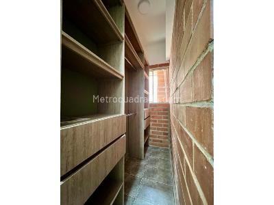 Apartamento de 1 alcoba en venta en Navarra Bello, Bello, 37 m² · foto 8 de 8