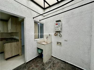 Apartamento de 3 alcobas en venta en La Magnolia, Envigado, 150 m² · foto 10 de 10