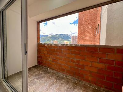 Apartamento de 1 alcoba en venta en Navarra Bello, Bello, 44 m² · foto 5 de 8