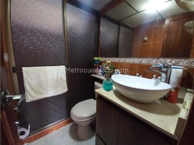 Casa de 4 alcobas en venta en La Florida, Bello, 97 m² · foto 4 de 13