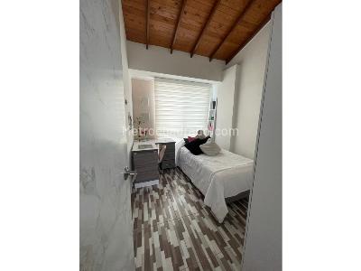 Casa de 4 alcobas en venta en Navarra Bello, Bello, 144 m² · foto 3 de 12