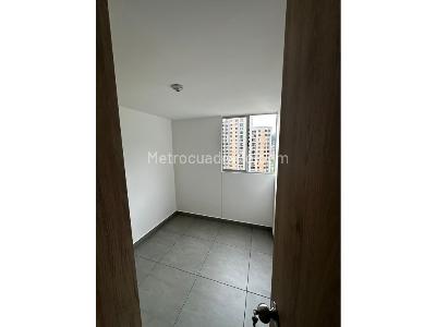 Apartamento de 2 alcobas en venta en El Trapiche, Bello, 55 m² · foto 8 de 14