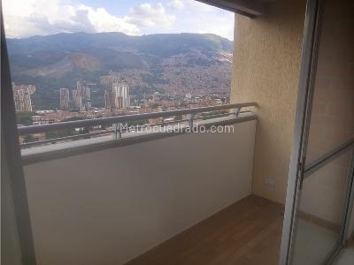 Apartamento de 3 alcobas en venta en Amazonia, Bello, 69 m² · foto 3 de 12