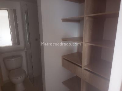 Apartamento de 3 alcobas en venta en Amazonia, Bello, 69 m² · foto 5 de 12