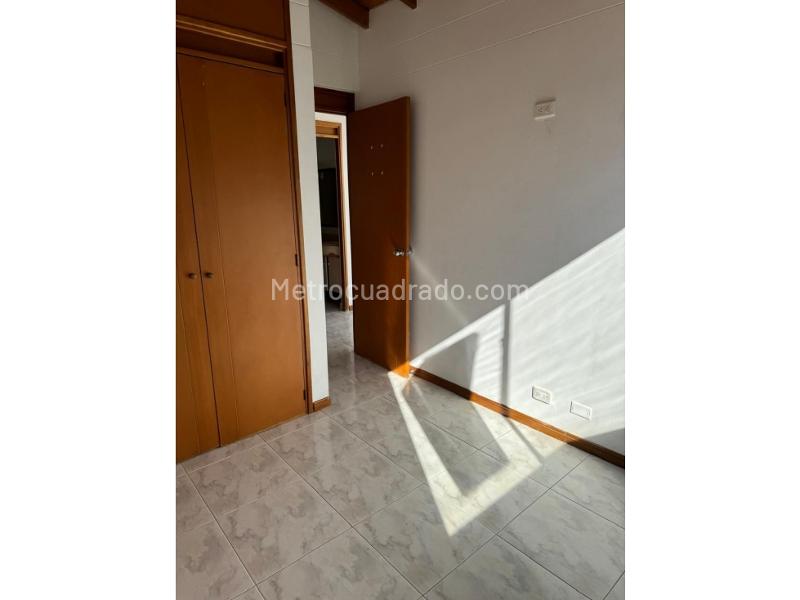 4BR Penthouse Apartment for Rent in El Poblado, Medellín - 5