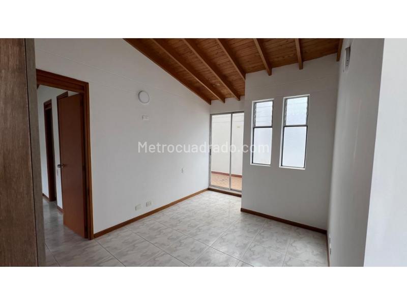 4BR Penthouse Apartment for Rent in El Poblado, Medellín - 6