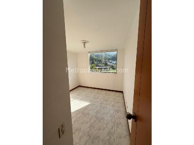 Apartamento de 4 alcobas en arriendo en El Poblado, Medellín, 150 m² · foto 11 de 12