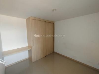 Apartamento de 3 alcobas en venta en Amazonia, Bello, 58 m² · foto 6 de 13