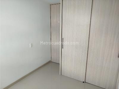 Apartamento de 3 alcobas en venta en Amazonia, Bello, 58 m² · foto 9 de 13