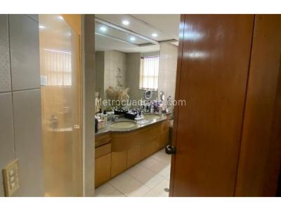 Apartamento en venta en El Poblado, Medellín · foto 6 de 11