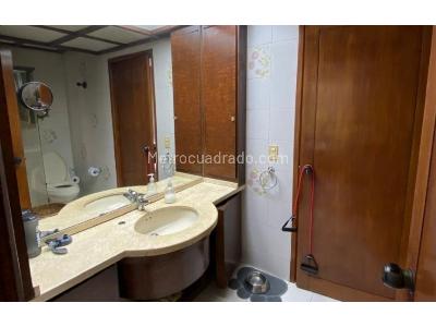 Apartamento en venta en El Poblado, Medellín · foto 9 de 11