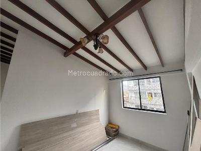 Apartamento de 3 alcobas en venta en Cabañas, Bello, 70 m² · foto 2 de 7