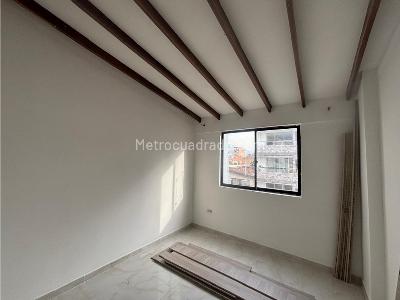 Apartamento de 3 alcobas en venta en Cabañas, Bello, 70 m² · foto 4 de 7