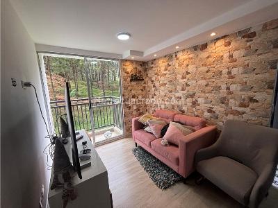 Apartamento de 3 alcobas en venta en Amazonia, Bello, 53 m² · foto 2 de 10
