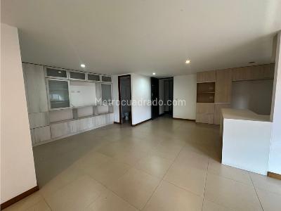Apartamento de 2 alcobas en venta en Loma De Las Brujas, Envigado, 107 m² · foto 4 de 16