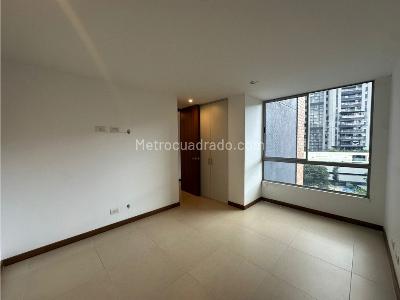 Apartamento de 2 alcobas en venta en Loma De Las Brujas, Envigado, 107 m² · foto 9 de 16