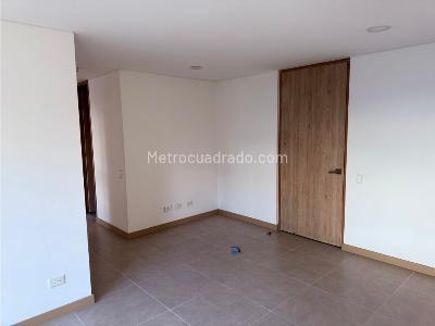 Apartamento de 3 alcobas en venta en El Poblado, Medellín, 79 m² · foto 5 de 11