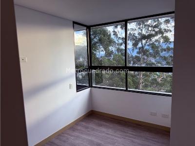 Apartamento de 3 alcobas en venta en El Poblado, Medellín, 79 m² · foto 8 de 11