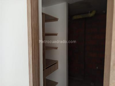 Apartamento de 3 alcobas en venta en Amazonia, Bello, 69 m² · foto 10 de 14
