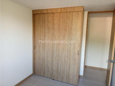 Apartamento de 3 alcobas en venta en Amazonia, Bello, 69 m² · foto 13 de 14