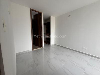Apartamento de 3 alcobas en venta en Madera, Bello, 59 m² · foto 8 de 13