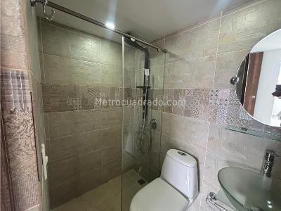 Apartamento de 3 alcobas en venta en Madera, Bello, 59 m² · foto 9 de 13