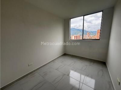 Apartamento de 3 alcobas en venta en Madera, Bello, 59 m² · foto 10 de 13
