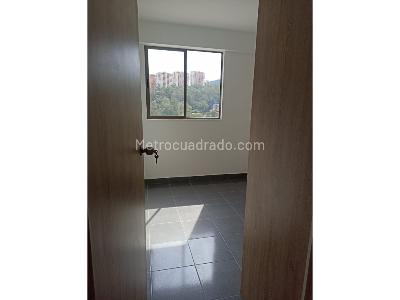Apartamento de 3 alcobas en venta en Santa Ana, Bello, 54 m² · foto 7 de 13