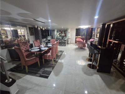Casa de 3 alcobas en venta en Bosques El Chuscal, Envigado, 270 m² · foto 5 de 20