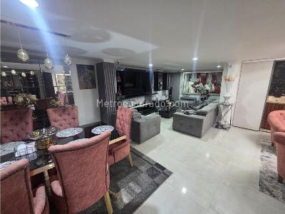 Casa de 3 alcobas en venta en Bosques El Chuscal, Envigado, 270 m² · foto 7 de 20