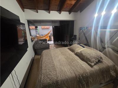 Casa de 3 alcobas en venta en Bosques El Chuscal, Envigado, 270 m² · foto 11 de 20