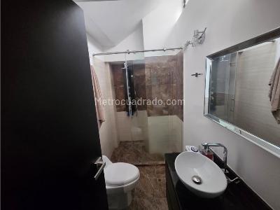 Casa de 3 alcobas en venta en Bosques El Chuscal, Envigado, 270 m² · foto 19 de 20