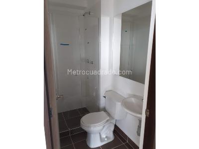 Apartamento de 3 alcobas en venta en Niquia, Bello, 72 m² · foto 11 de 12