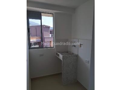 Apartamento de 3 alcobas en venta en Niquia, Bello, 72 m² · foto 12 de 12