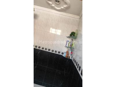 Apartamento de 2 alcobas en venta en Obrero, Bello, 60 m² · foto 7 de 8