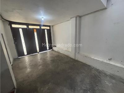 Casa de 4 alcobas en venta en Cabañas, Bello, 285 m² · foto 10 de 15