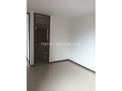 Apartamento de 3 alcobas en venta en Madera, Bello, 71 m² · foto 9 de 12