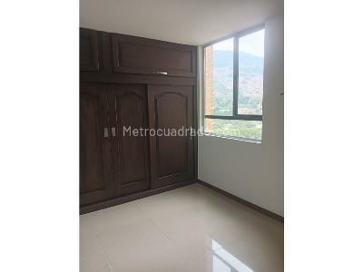 Apartamento de 3 alcobas en venta en Madera, Bello, 71 m² · foto 11 de 12