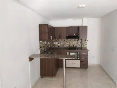 Casa de 4 alcobas en venta en Cabañas, Bello, 97 m² · foto 2 de 9