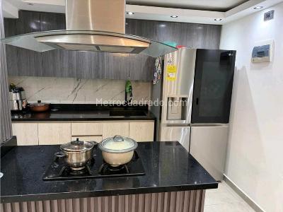 Apartamento de 4 alcobas en venta en Ciudad De Los Puerto Bello, Bello, 84 m² · foto 3 de 13
