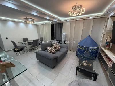 Apartamento de 4 alcobas en venta en Ciudad De Los Puerto Bello, Bello, 84 m² · foto 5 de 13