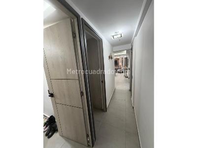 Apartamento de 4 alcobas en venta en Ciudad De Los Puerto Bello, Bello, 84 m² · foto 8 de 13