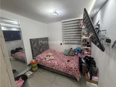 Apartamento de 4 alcobas en venta en Ciudad De Los Puerto Bello, Bello, 84 m² · foto 9 de 13