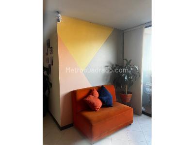 Apartamento en venta en Loma De Los Bernal, Medellín · foto 8 de 14